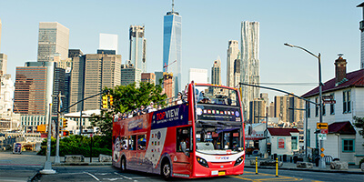 a TopView Double Decker Bus Near to Brooklyn Bridge